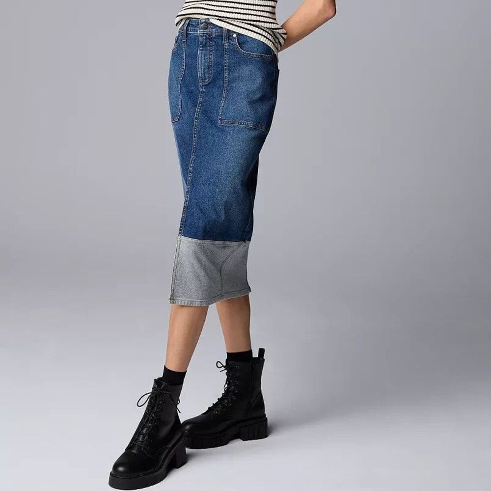 Simply Vera Vera Wang Two-Tone Denim Skirt Size Small Front Slit Medium Wash